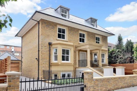 5&nbsp;Bedroom&nbsp;Detached